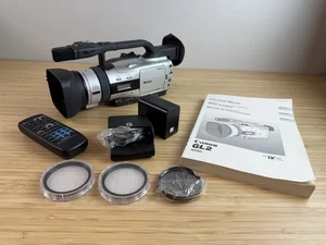 Canon DM-GL2A 3CCD 100x Zoom Mini DV & SD Digital Video Camcorder Tested! GL2 - Picture 1 of 18