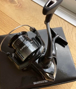SHIMANO Spinning Reel 24 Exsence BB 4000MHG - Picture 1 of 1