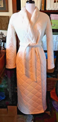 Womens Nordstrom's Ivory Quilted Velour Robe Dressing Gown Small Soft - Image 1 of 4