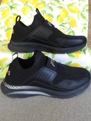 Zapatilla deportiva sin cordones FILA Memory Ultra Mesh negra con detalles plateados 8,5 W Foto 1 de 4