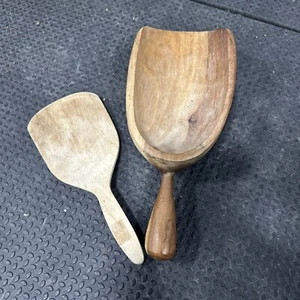 Antica paletta e spatola in legno - Foto 1 di 8