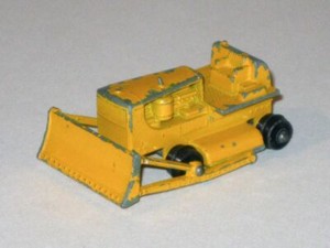 Vintage 1964 MATCHBOX Lesney No. 18 CATERPILLAR D8 BULLDOZER! Made in England!