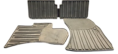 Subaru WRX STI 2014 OEM alfombrillas de goma para todo tipo de clima Foto 1 de 3