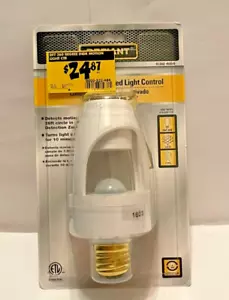 Defiant 360 Degree 532 484 Indr. Motion Light Ctr. New In Package Please Read - Picture 1 of 2