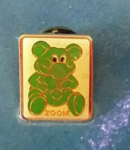 Vintage Pinback Advertising Giveaway KODAK KOLORKINS Green ZOOM original package - Picture 1 of 2