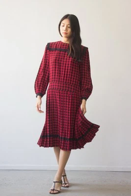 Vestido pequeño vintage de los años 80 Albert Nipon 100 % seda retrato cuello cintura caída Foto 1 de 4