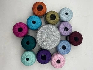 15 Stück Künstler Häkelgarn Wattebäuel + Garn Biene Schmuck Silber Garn - Bild 1 von 7
