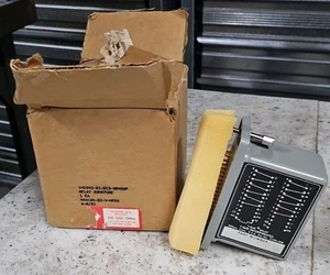 881-12C-28 T-Bar 5945-01-018-9842SP Electromagnet Relay - 38 Available NIB! - Picture 1 of 1