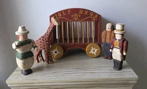 Wolf Creek Brothers Iowa hand painted Wooden Circus Wagon And 3 Circus Figures - Picture 1 of 16