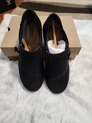 Mocasines Clarks negros de cuero Carleigh Ray sin cordones con cremallera para mujer talla 8 nuevos en caja Foto 1 de 4
