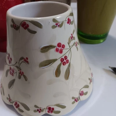 Yankee Candle Accents Candle Topper Tono Vacaciones Muérdago Patrón bayas rojas Foto 1 de 4