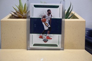 2016-17 Panini National Treasures Basketball #30 Tyreke Evans 5/5 EMERALD