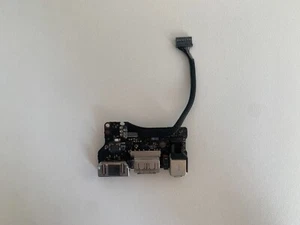 Apple MacBook Air A1465 11,6 inch I/O Board - Afbeelding 1 van 2