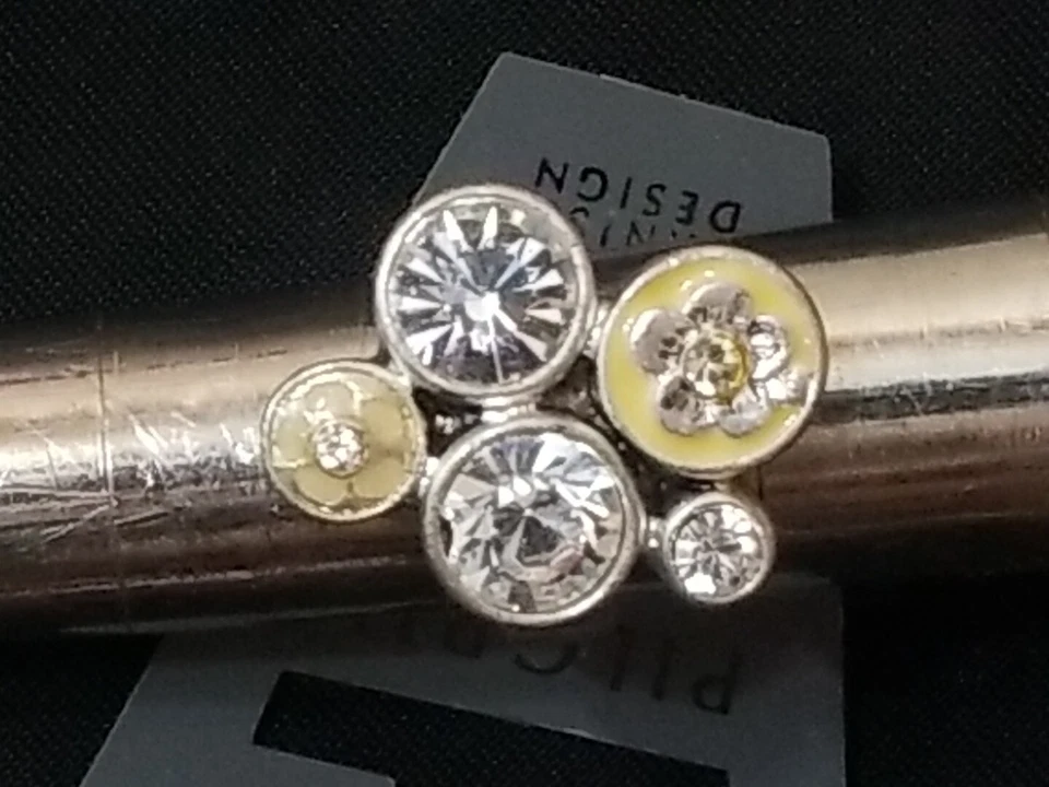 Anillo PILGRIM SKANDERBORG, DINAMARCA Exagerado Funky Phat Negrita Cristal Nuevo en Caja Ajuste  Foto 1 de 4