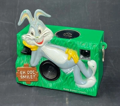 Vintage 1976 Warner Bros Bugs Bunny "Eh Doc Smile!" Film Camera Looney Tunes - Image 1 of 4