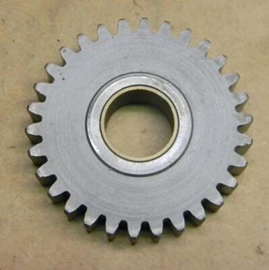 TRIUMPH 4 SPEED LAYSHAFT 1ST GEAR 30 TOOTH GOOD USED CONDITION - Picture 1 of 1