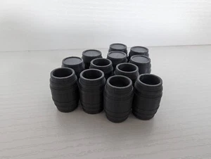 12x Assorted Barrels Wooden Drums 28mm 1:56 20mm Wargames Model Scatter Scenery - Picture 1 of 7