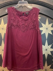 Torrid 2 Sleeveless Top Cranberry Lace Detail Round Neck Back Button Flare - Picture 1 of 2