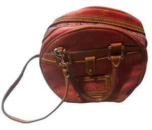 Dooney & Bourke Rucksack-Geldbörse aus rundem Leder. Herz Charm, Riemen, Taschen - Bild 1 von 3