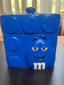 VINTAGE M & M'S BLUE CERAMIC SQUARE LEGO COOKIE/ CANDY CANNISTER GALERIE 6 1/4" - Picture 1 of 9
