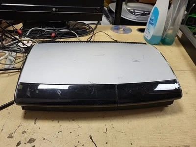 BOSE Model AV18 Media Center mit 4 Lautsprechern - 100% ungetestet  - Bild 1 von 4