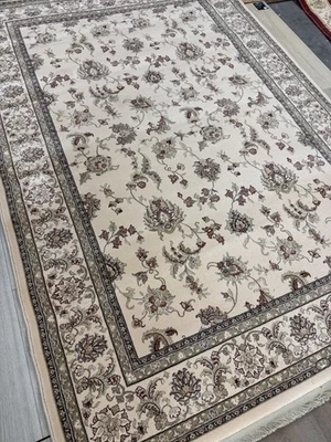 Karastan Pers1an Renaissance Coll. Ivory-Sevas 5'2x7'5 100% Wool area rug ::NEW: - Image 1 of 4