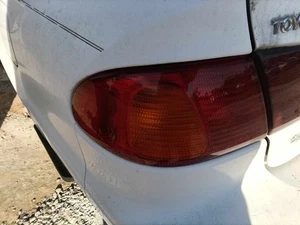 98 99 00 01 02 TOYOTA COROLLA Tail Light Assembly Left - Picture 1 of 1