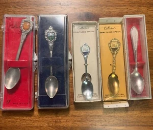 Random Assortment of 5 Collector Spoons - Picture 1 of 1