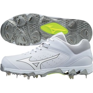 mizuno fastpitch cleats