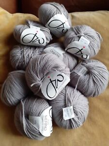 Gorgeous lot of Jenny Watson 11 X 50g Soft grey Merino wool