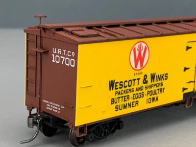HO Accurail 40’ Wood Reefer Wescott & Winks  #10700 RTR HO4386 - Image 1 of 4