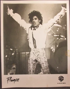 Prince black & white 8 X 10 glossy promo photo Arms Out - ORIGINAL ! - Picture 1 of 1