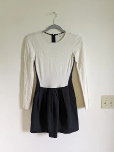 Wilfred Aritzia Black and White Long Sleeve Skater classic mini knit Dress sz 2 - Picture 1 of 6