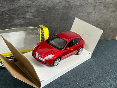 ALFA ROMEO GIULIETTA 2010 zar 940 1/24 BBURAGO Burago modello METALLO DIE CAST - Immagine 1 di 4