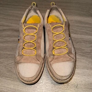 The North Face Women's 5.5 Canvas Suede Oxford Casual Sneaker Tan Flowers  - Picture 1 of 8