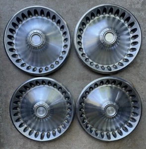 1970/73 Plymouth Barracuda FURY Hubcap SET o'4 - 14" OEM Mopar parts - Picture 1 of 7