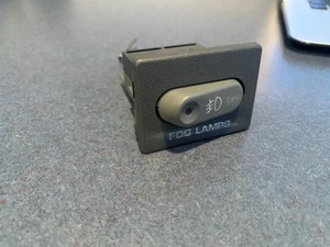 95-97 OEM GM Blazer S10 Fog Light Driving Lamp Lamps Switch Button - Picture 1 of 2
