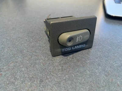 95-97 OEM GM Blazer S10 Fog Light Driving Lamp Lamps Switch Button - Image 1 of 2