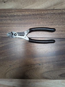 NEW Snap On PWCS7ACF BLACK Grip Wire Cutter/Crimper/Stripper Pliers FREE SHIPPN - Bild 1 von 3