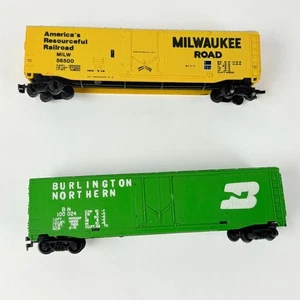Bachmann Burlington Northern Tyco Milwaukee Road Freight Cars Toy Collectors - Picture 1 of 10