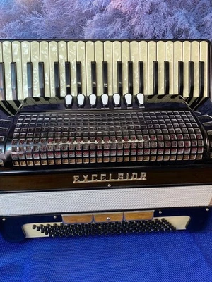 EXCELSIOR 311.41 keys 120 light weight MML for small people with 3 sets - Image 1 of 4