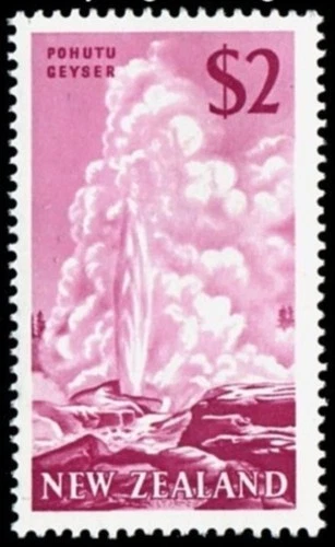 New Zealand 1967 $2 Pohutu Geyser MNH - SG 862 - Image 1 of 1