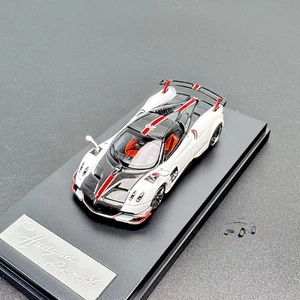 Modelo de coche deportivo convertible LCD 1:64 Pagani Huayra Fengshen Huayra BC - Imagen 1 de 23