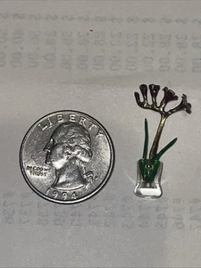 Eugene Kupjack Miniatur Metall Blumen in klarer Vase - Sammlerstück Kunst - Bild 1 von 5