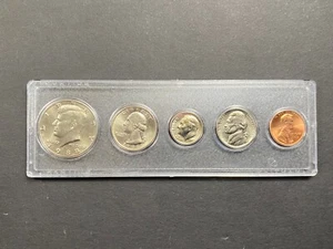 1988 Birth Year Set 5 Coins - Picture 1 of 2