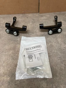 HARLEY-DAVIDSON ADJUSTABLE PASSENGER FOOTBOARD MOUNTS P/N 51357-07 93+ TOURING - Picture 1 of 2