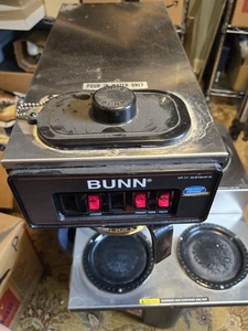 BUNN VP17 Low Profile Pourover kommerzielle Kaffeemaschine 3 Wärmer - Bild 1 von 5