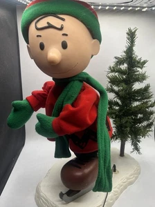 Santa’s Best Charlie Brown & Tree Holiday Animated Moving 21” Peanuts Christmas - Imagen 1 de 8