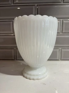 Napco 118 Milchglas Sockel Übertopf Vase - Bild 1 von 6