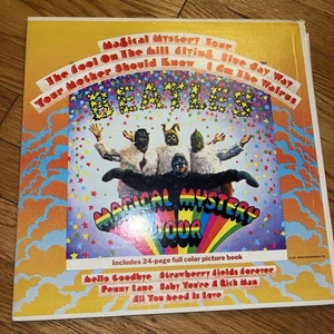 Beatles Magical Mystery Tour Vinyl w/apple GREAT BOOKLET + DISK Smal 2835 1967 - Picture 1 of 8